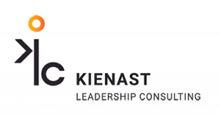 Logo von Kienast Leadership Consulting mit stilisiertem Symbol und Schriftzug – KLC steht für professionelle Beratung in Leadership, HR und Change Management